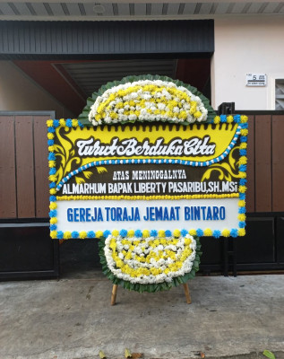 Papan Bunga Duka di Pisangan Timur