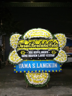 Papan Bunga Duka di Pisangan Timur